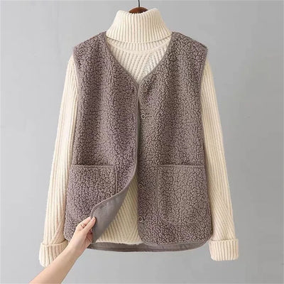 Abigail | Classic Cardigan